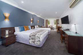 Отель Hyde Park Inn  Сидней